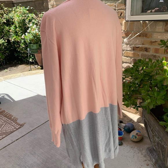Pink and Grey color block cardigan - Picture 4 of 7